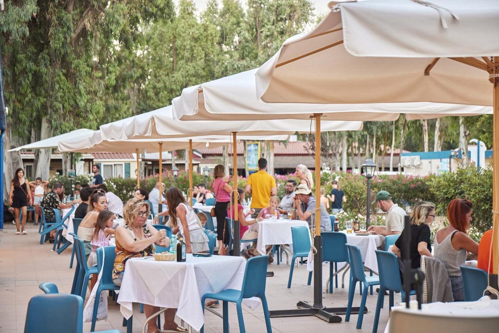 Glamping at Sardinia Hotel Alghero Bagian luar foto